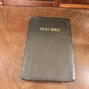 Holy Bible NRSV New Revised Standard Version Cokesbury Black Letter Concordance